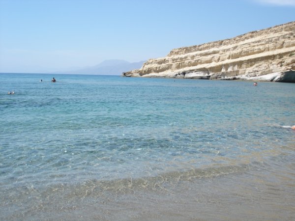 La plage de Matala