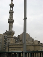 Une mosquée (et un poteau !)