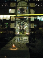L'ascenceur du Grand Hyatt s'invite à notre table