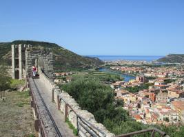 Bosa vue du château