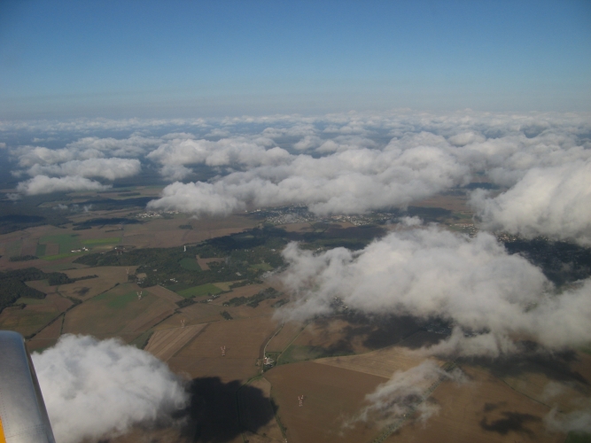  Au dessus des nuages 